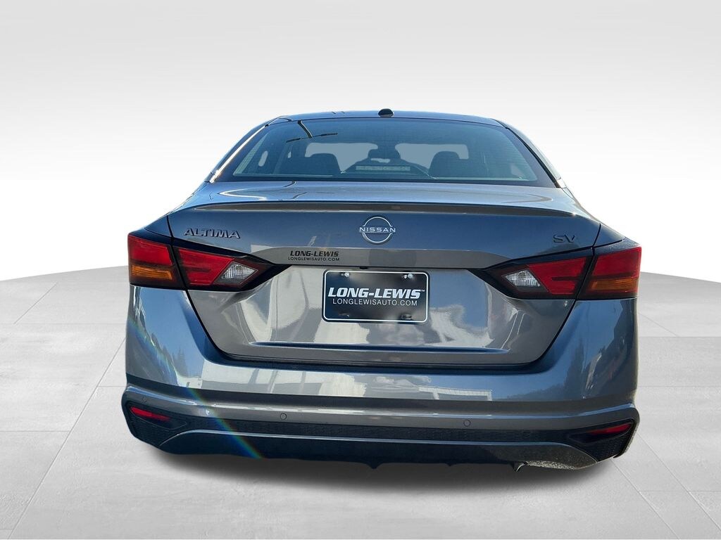 Used 2024 Nissan Altima 2.5 SV Sedan