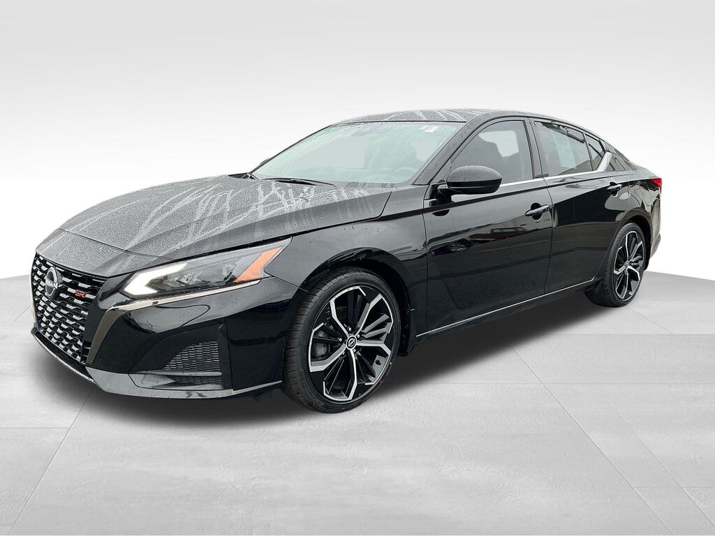 Used 2023 Nissan Altima 2.5 SR Sedan