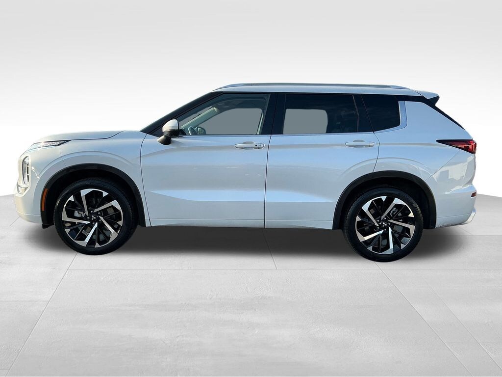 Used 2022 Mitsubishi Outlander SEL SUV