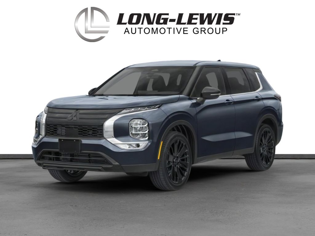 2026 Mitsubishi Outlander LE FWD's photo