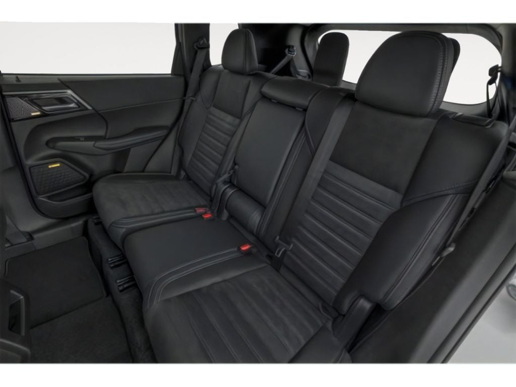 2026 Mitsubishi Outlander SE - Photo 12