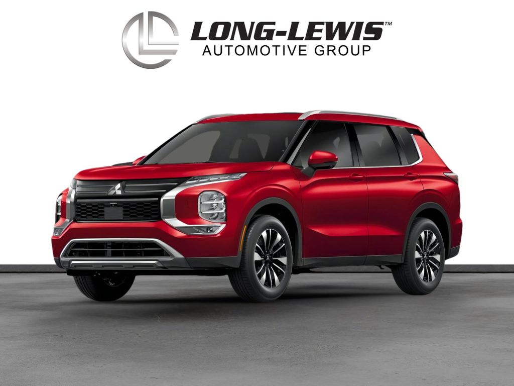 2026 Mitsubishi Outlander LE FWD's photo