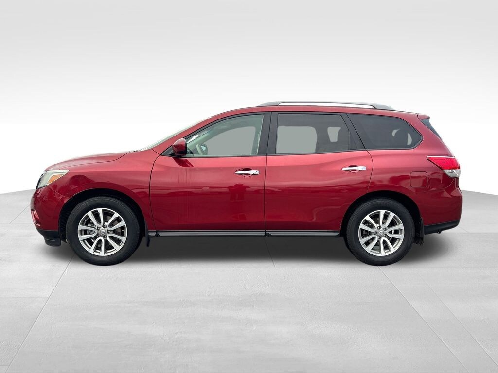 Used 2015 Nissan Pathfinder S SUV
