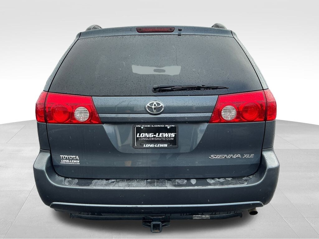 Used 2009 Toyota Sienna  Minivan/Van