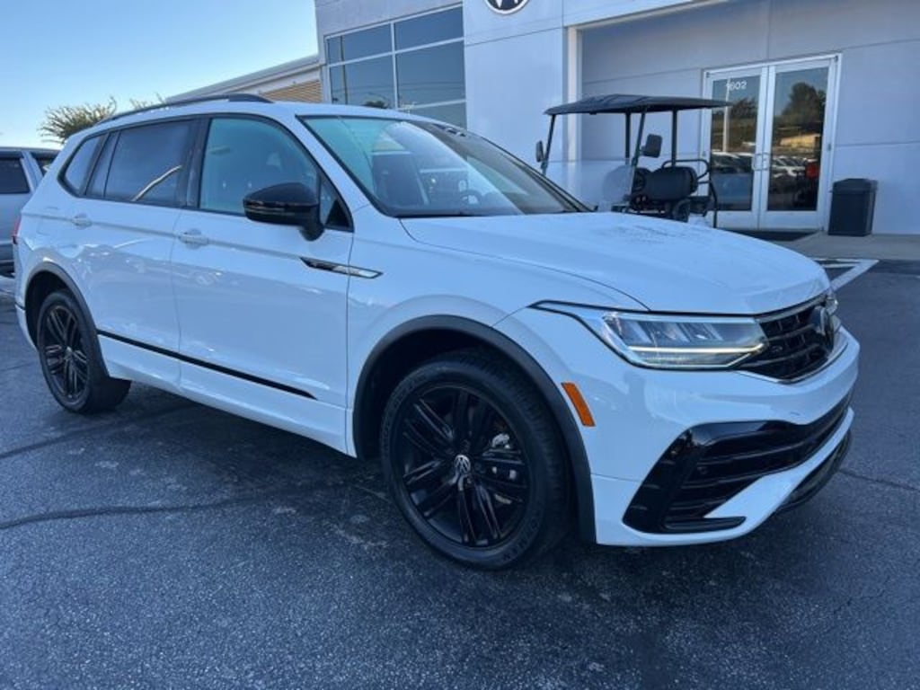 Certified 2022 Volkswagen Tiguan 2.0T SE R-Line Black SUV