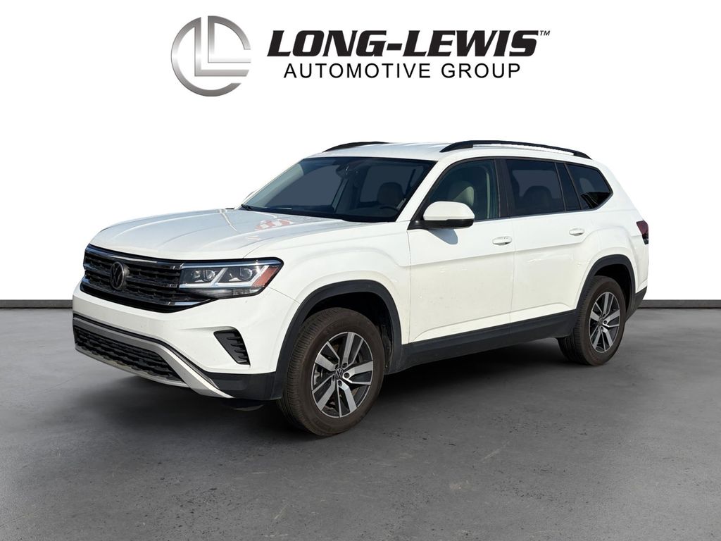 2022 Volkswagen Atlas 2.0T SE's photo
