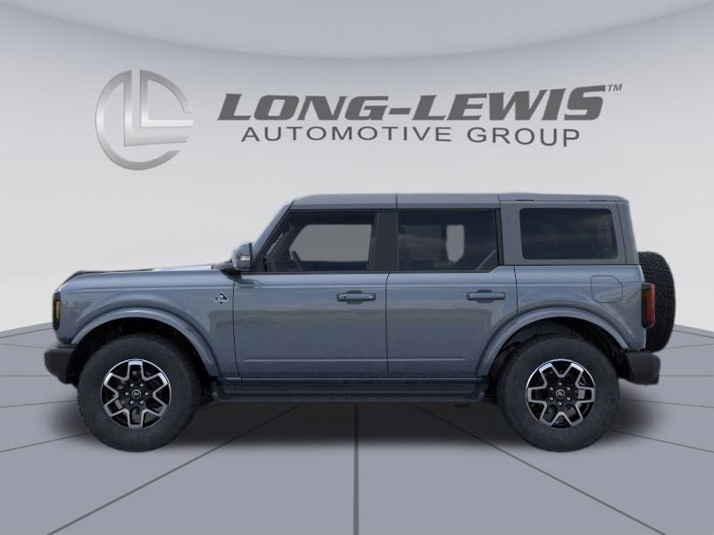 2025 Ford Bronco Outer Banks photo 2