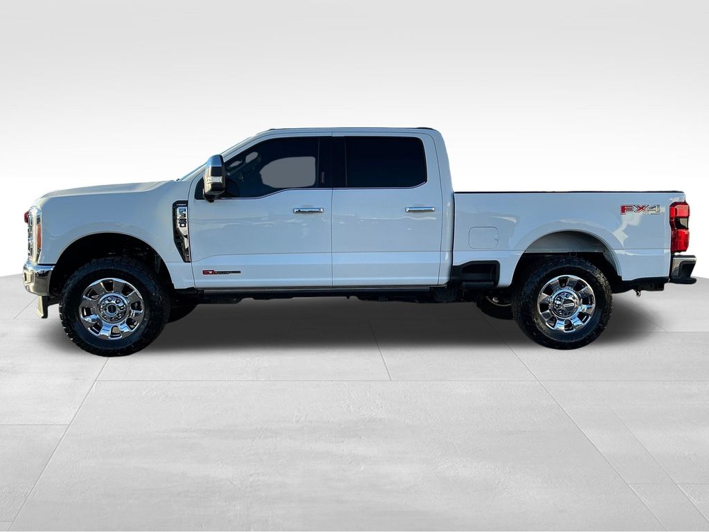 2023 Ford F-350 photo 2