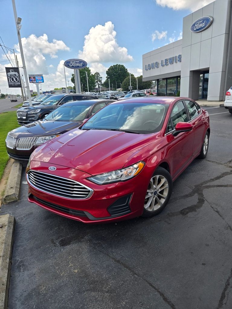 2020 Ford Fusion SE FWD's photo