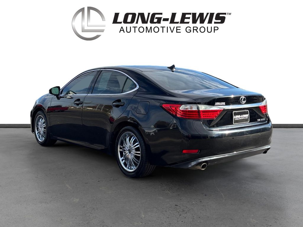 2013 Lexus ES 350 photo 3