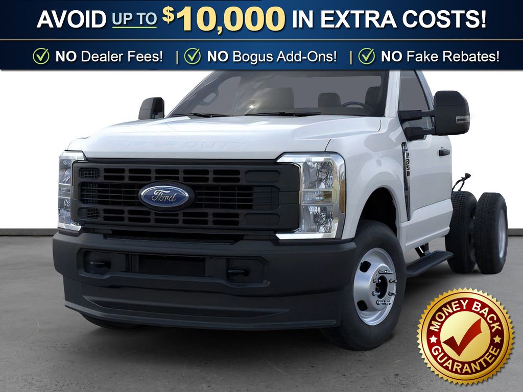 2026 Ford F-350 Super Duty Chassis Cab XL - Photo 2