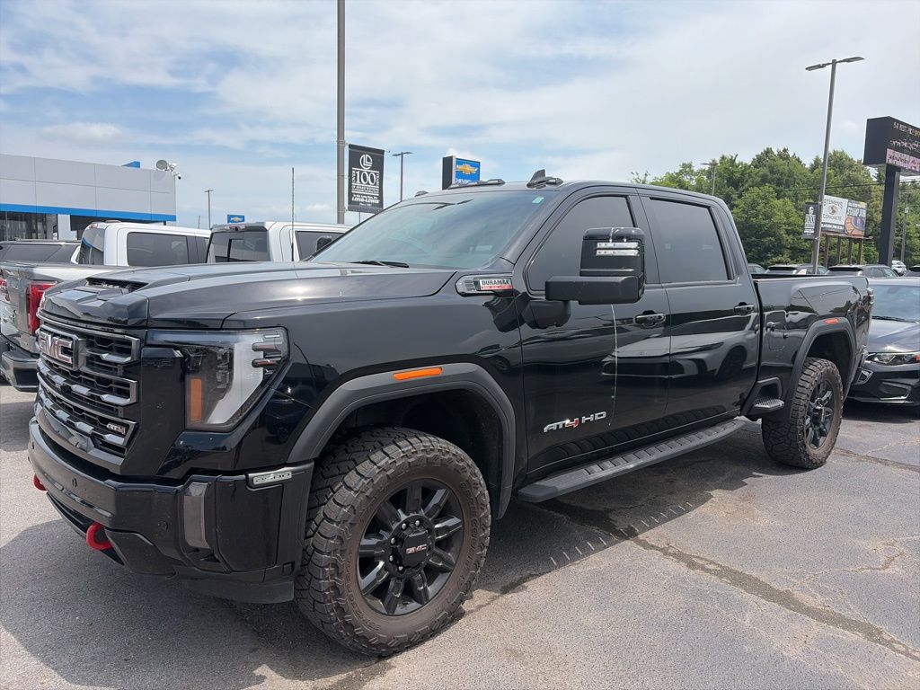 2024 GMC Sierra 4WD Crew Cab Standard Box AT4's photo