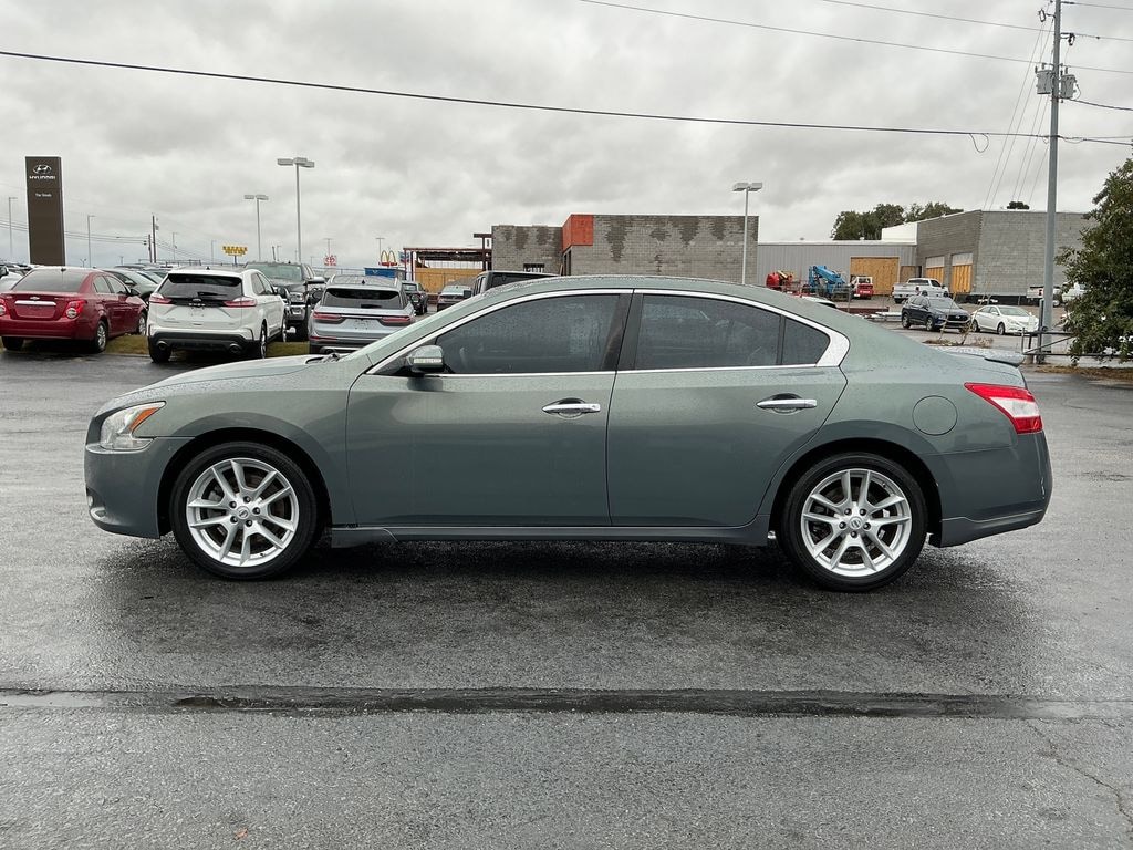 Used 2011 Nissan Maxima 3.5 SV Sedan