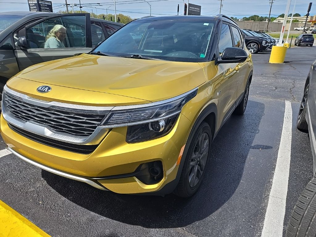 2021 Kia Seltos S