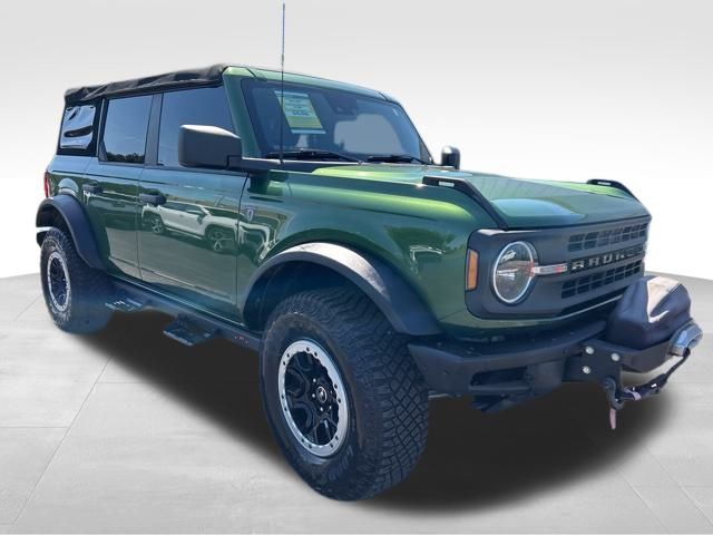 2022 Ford Bronco Base photo 3