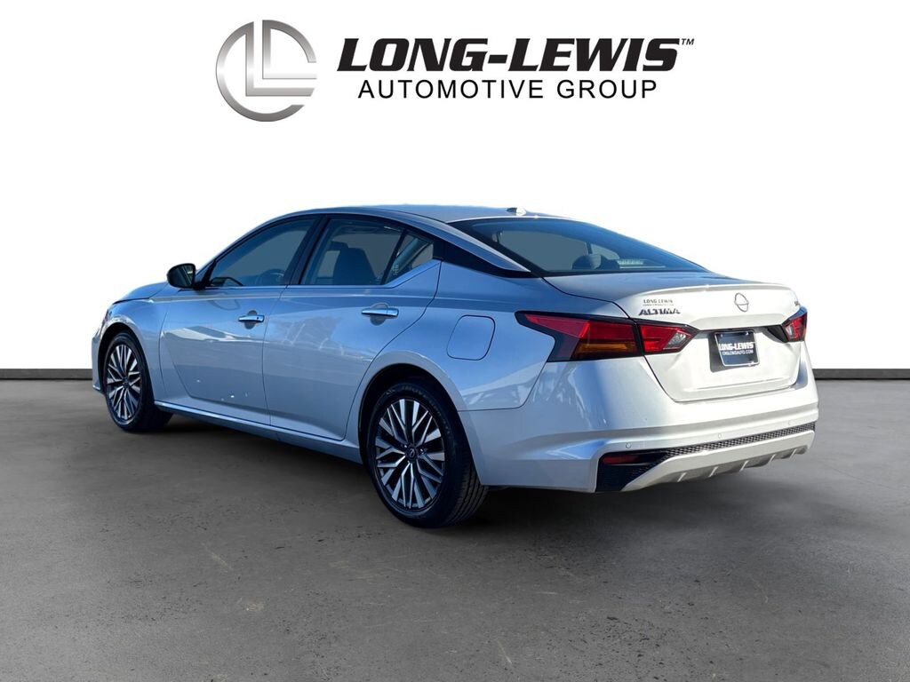 Used 2024 Nissan Altima 2.5 SV Sedan