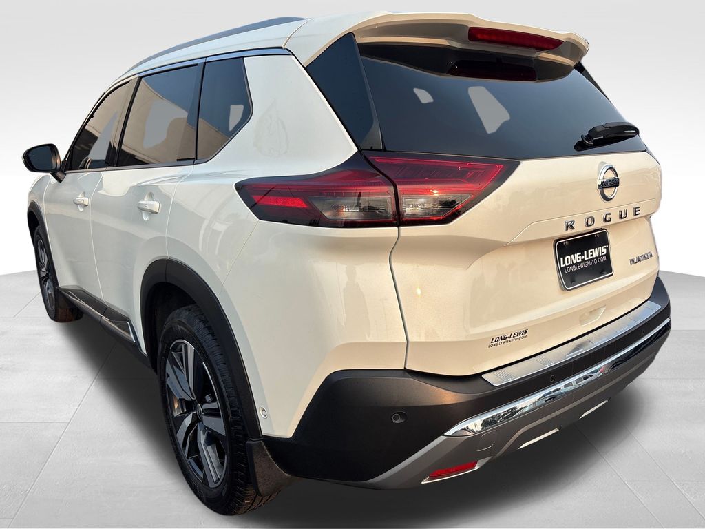 2021 Nissan Rogue Platinum photo 3