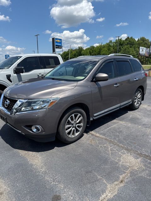 2014 Nissan Pathfinder SL 2WD's photo