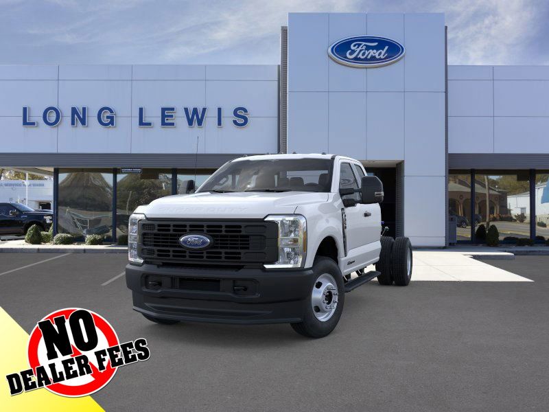 2026 Ford F-350 photo 2
