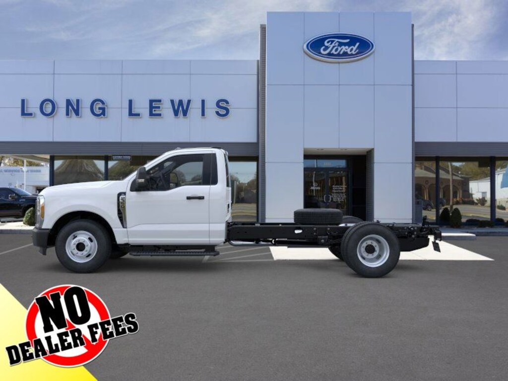 New 2026 Ford F-350SD XL Chassis