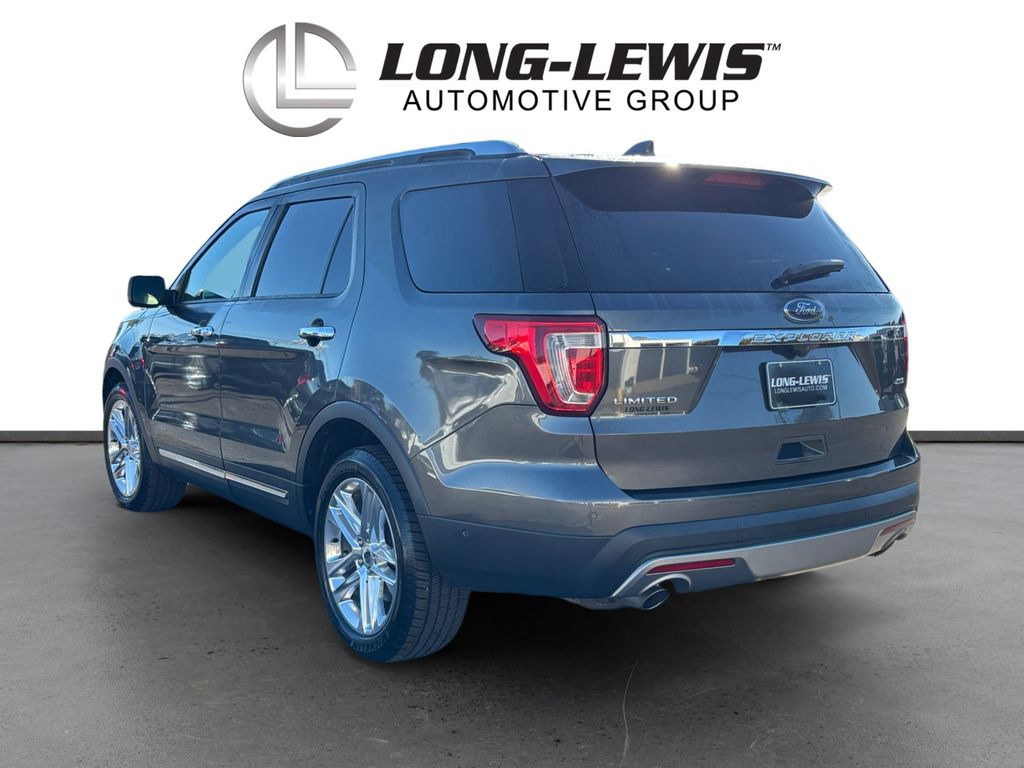 2017 Ford Explorer Limited photo 2