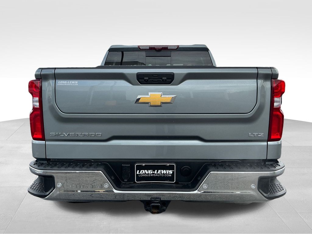 2024 Chevrolet Silverado 1500 LTZ photo 4
