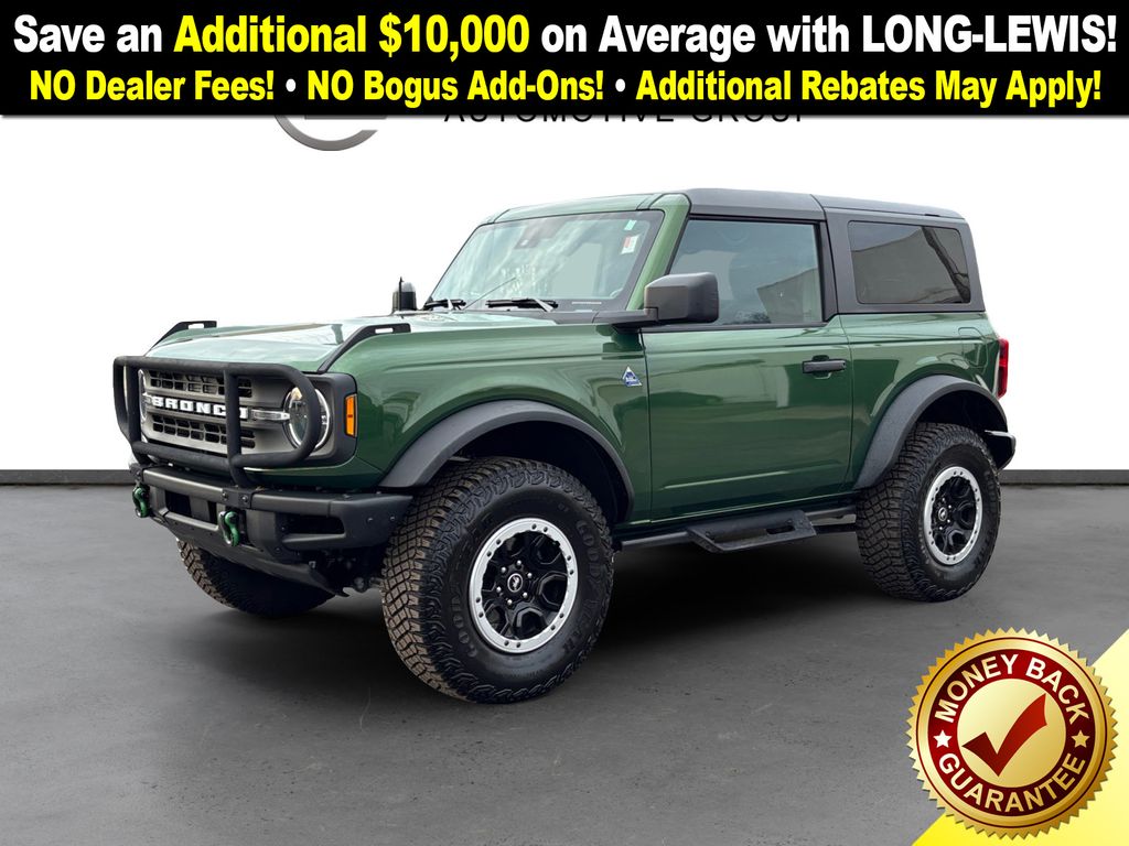 2024 Ford Bronco 2-Door Black Diamond's photo