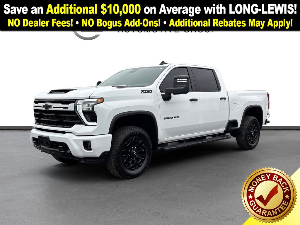 2024 Chevrolet Silverado 3500HD LT's photo