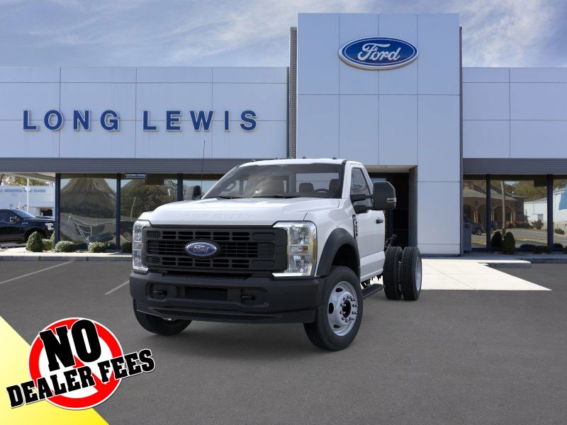 2026 Ford F-550 photo 2