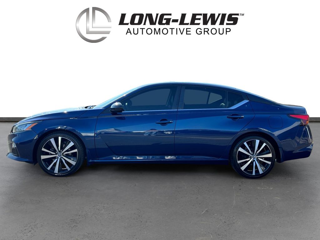 2019 Nissan Altima 2.5 SR photo 2