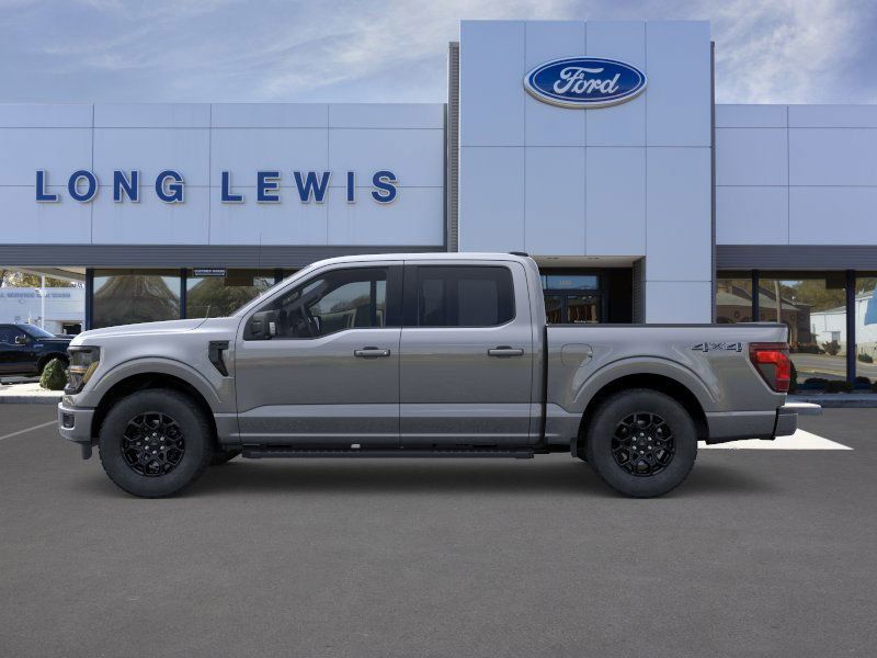 2025 Ford F-150 XLT photo 3