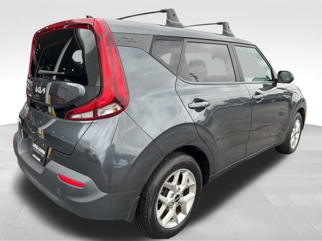 2022 Kia Soul LX photo 4