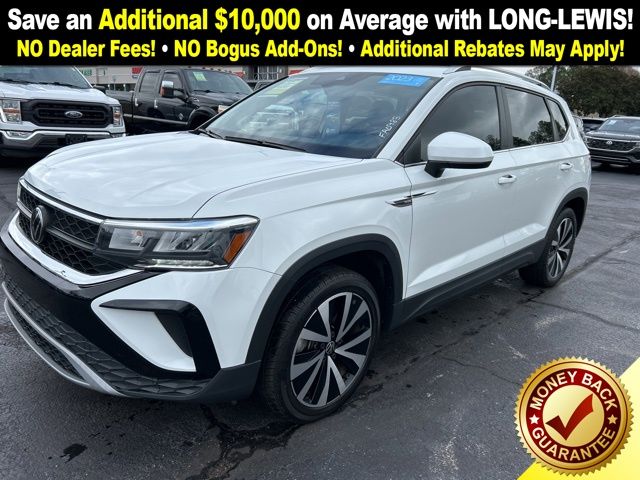 2023 Volkswagen Taos SE's photo