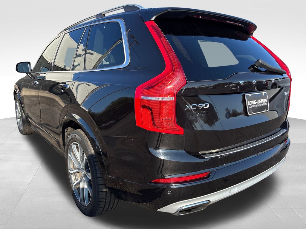 2018 Volvo XC90 T6 AWD Momentum photo 3