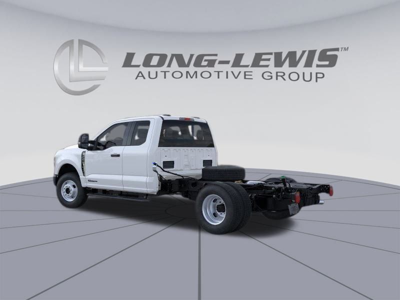 2026 Ford F-350 photo 4