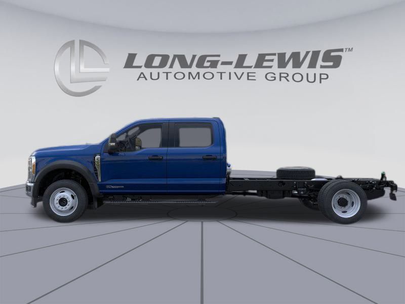 2026 Ford F-550 photo 3