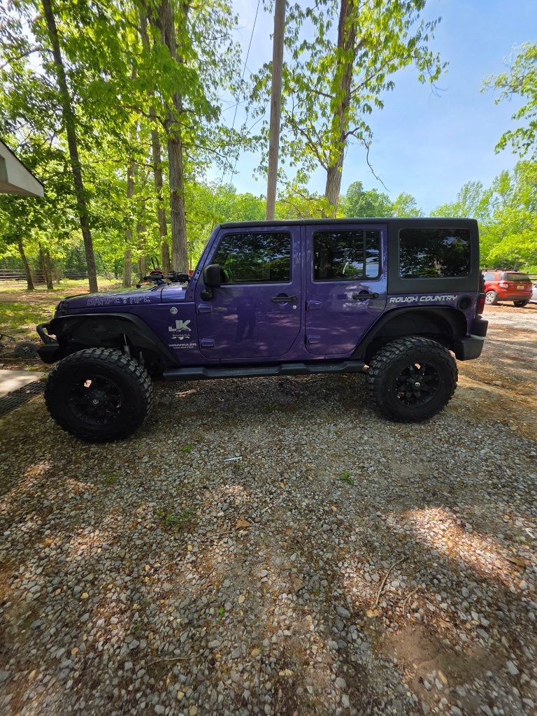 2017 Jeep Wrangler Sahara's photo