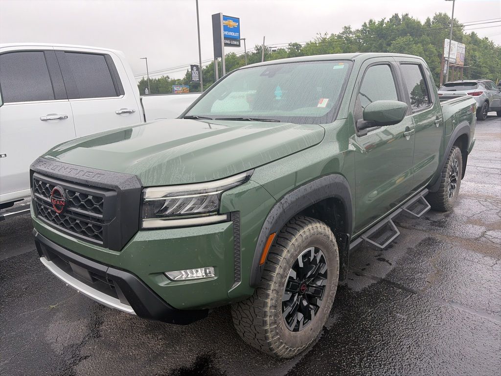 2022 Nissan Frontier PRO-4X Crew Cab 4X4's photo
