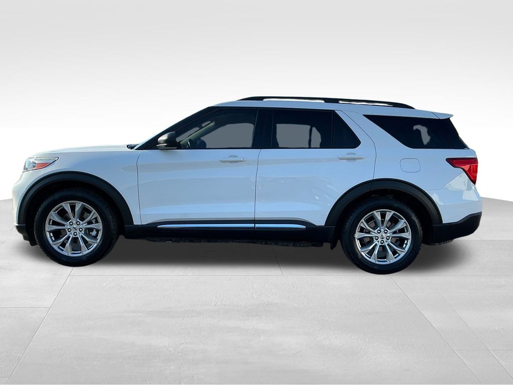 2020 Ford Explorer XLT photo 2