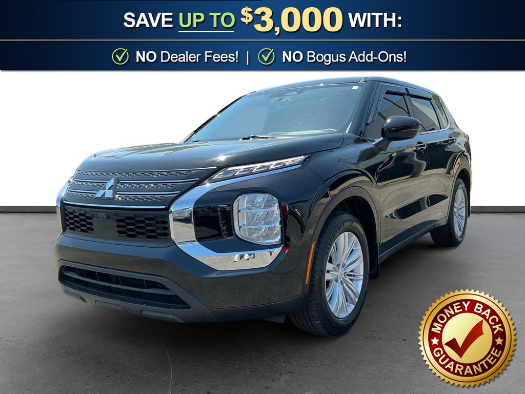 2023 Mitsubishi Outlander ES 2WD's photo
