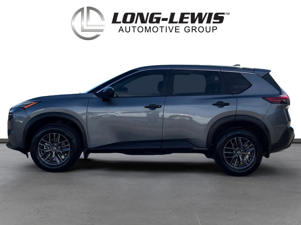 2021 Nissan Rogue S photo 2