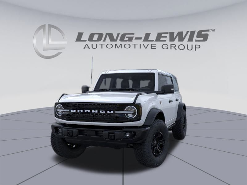 2025 Ford Bronco Badlands photo 2