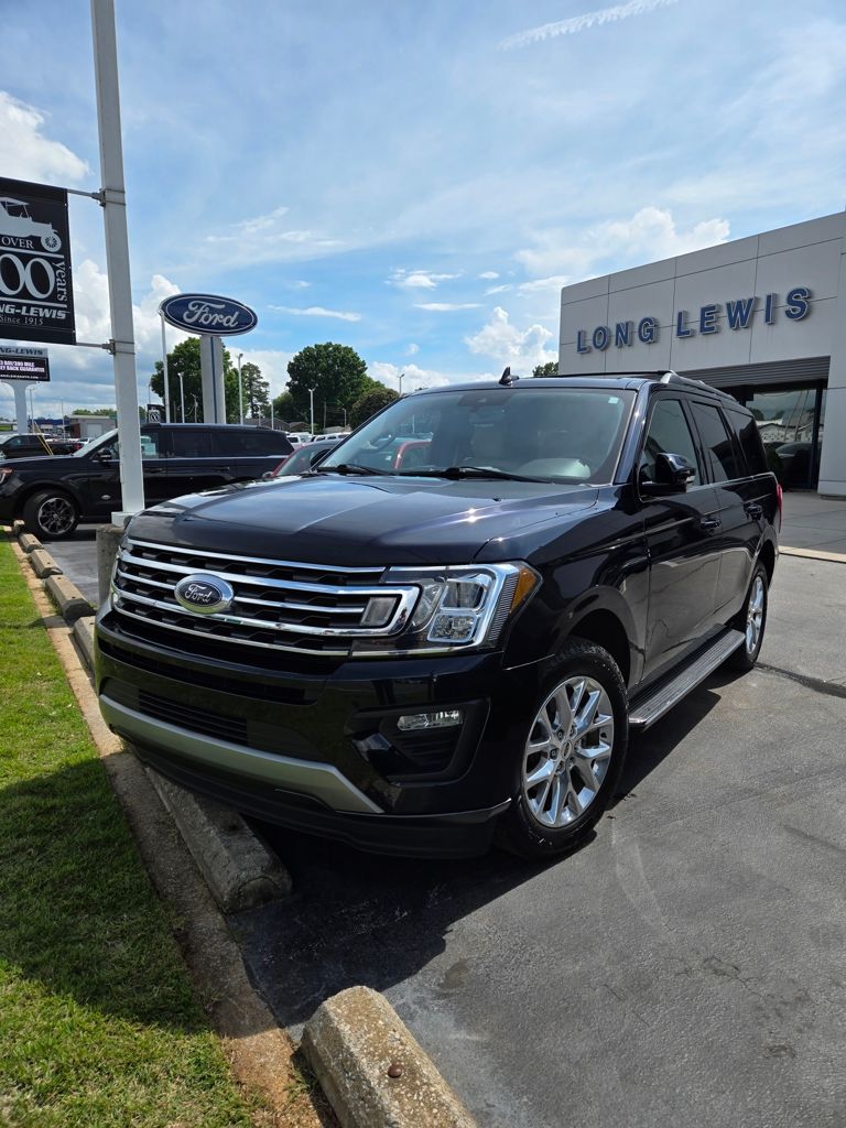 2021 Ford Expedition XLT's photo