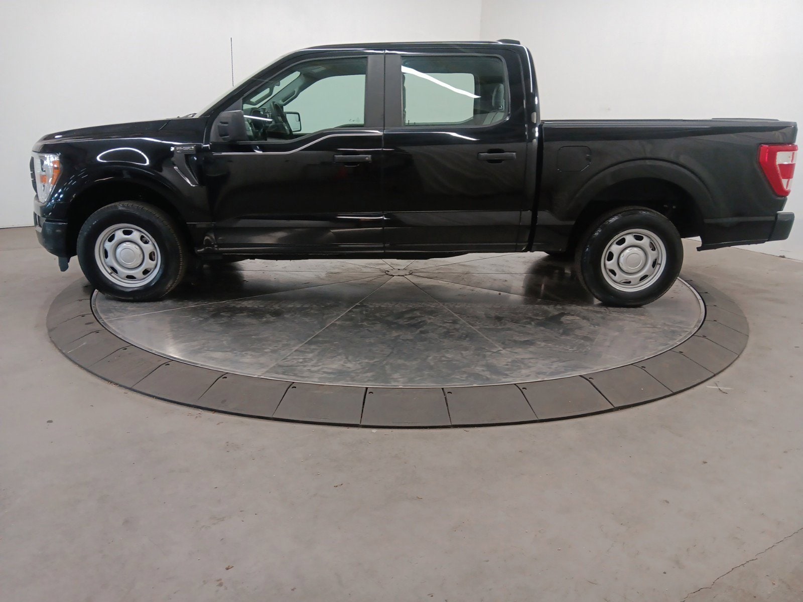 Used 2021 Ford F-150 XL with VIN 1FTEW1CB4MKE33726 for sale in Muscle Shoals, AL