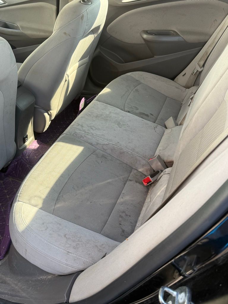 Used 2018 Chevrolet Cruze LT with VIN 1G1BE5SM0J7119661 for sale in Muscle Shoals, AL