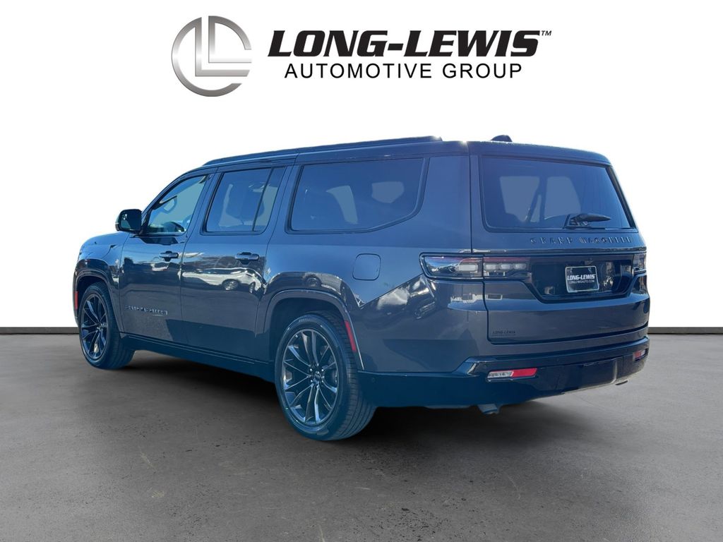 2024 Jeep Grand Wagoneer L II photo 3