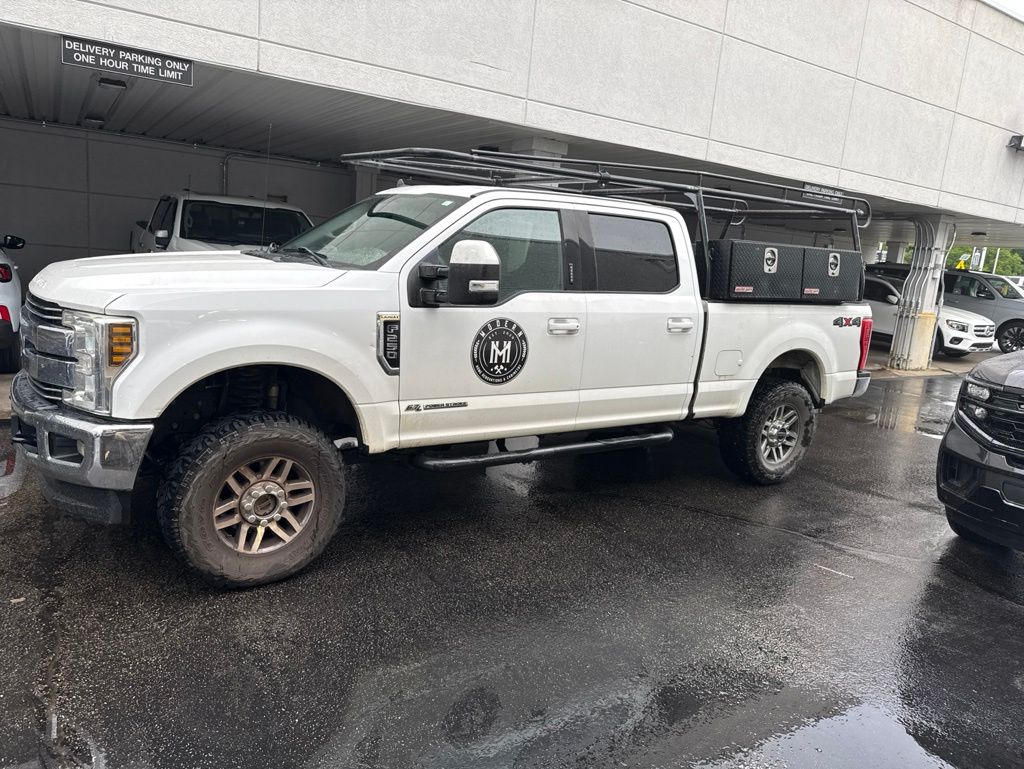 2019 Ford F-250 Lariat 4x4 Crew Cab 6-3/4' Box's photo