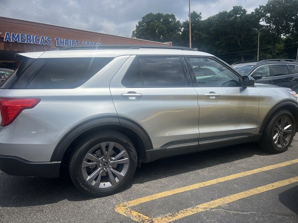 2022 Ford Explorer SUV 