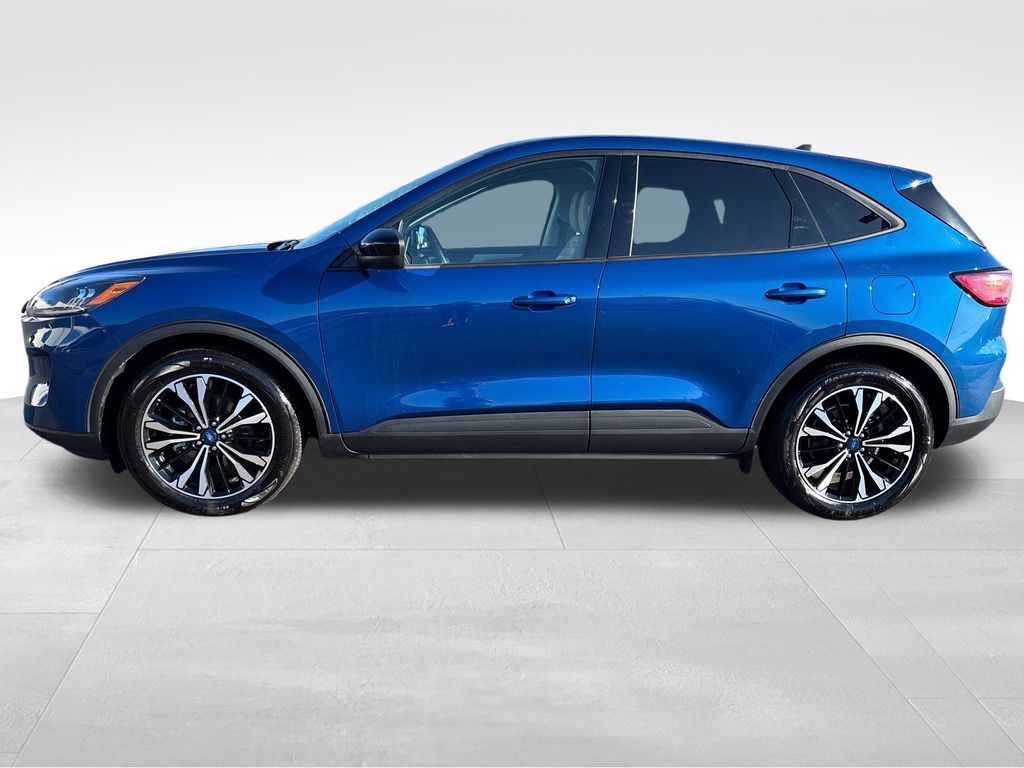 2022 Ford Escape SE photo 2