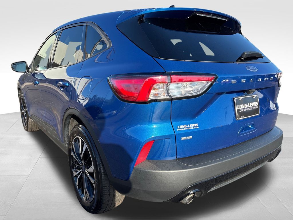 2022 Ford Escape SE photo 3